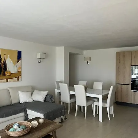 Apartment Camaru Cantu *