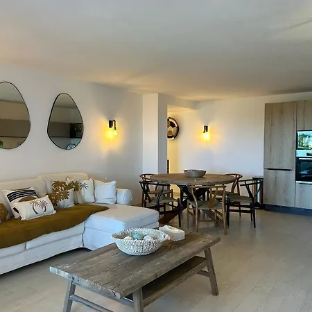 Apartment Camaru Cantu *